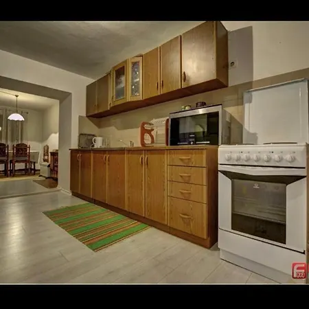 Apartman *