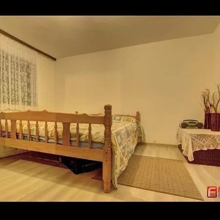 Apartman Apartment *