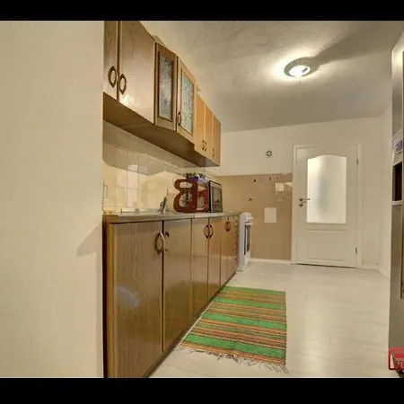 Apartment Apartman Pale